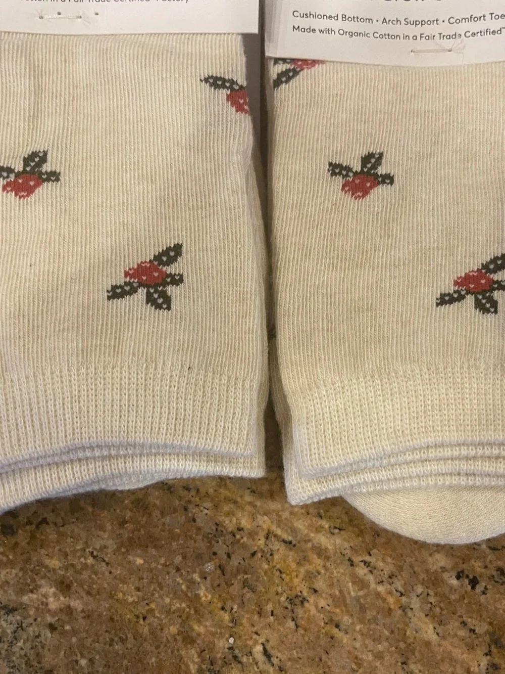 NEW! Pact Ditzy Holly  Premium Crew Socks Two Pair NWT!